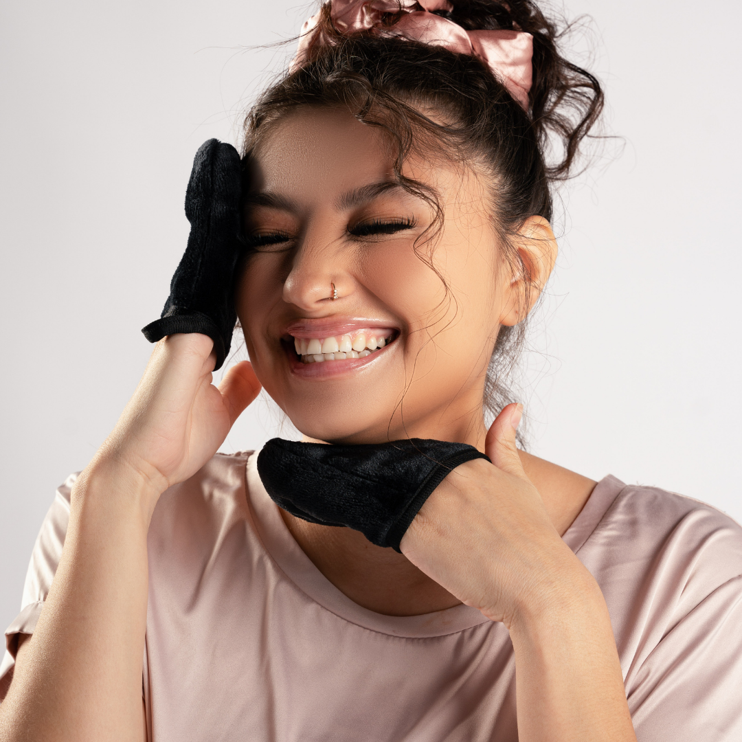 Lash Extension Cleansing Mitts
